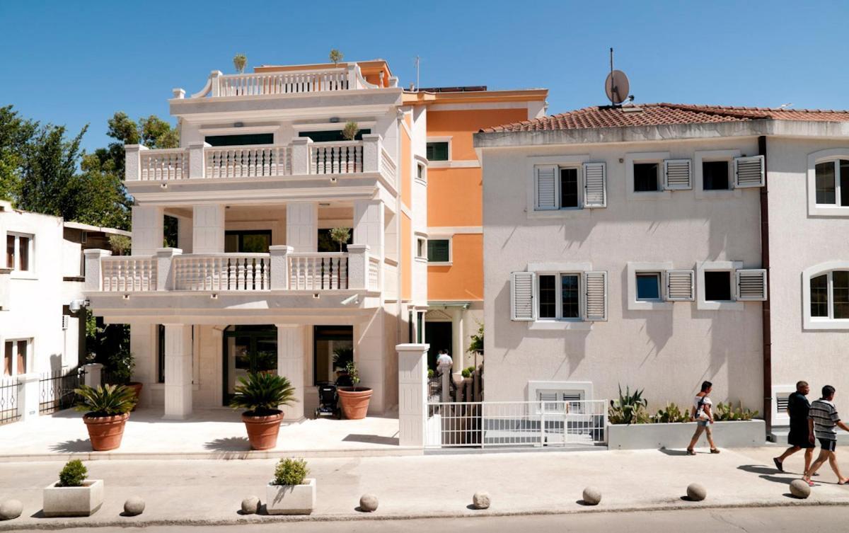 Apartments Grifone Lux Herceg Novi Buitenkant foto