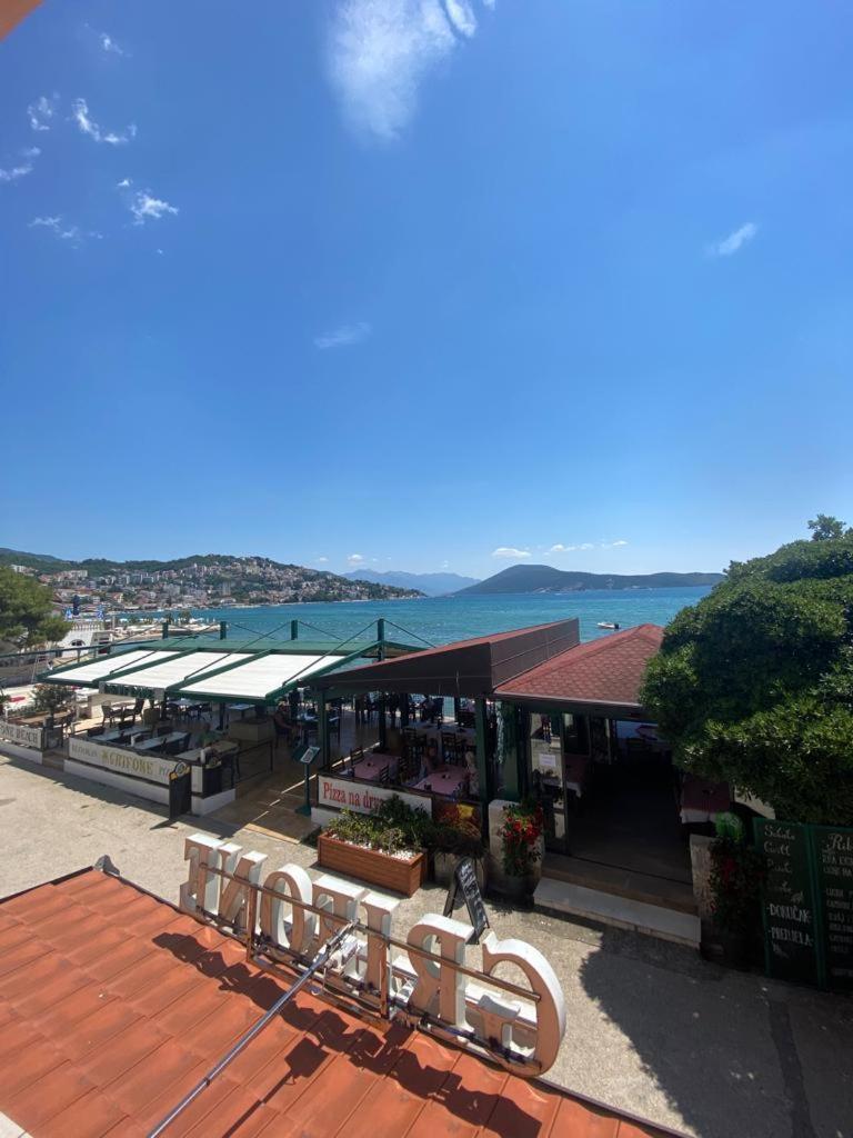 Apartments Grifone Lux Herceg Novi Buitenkant foto