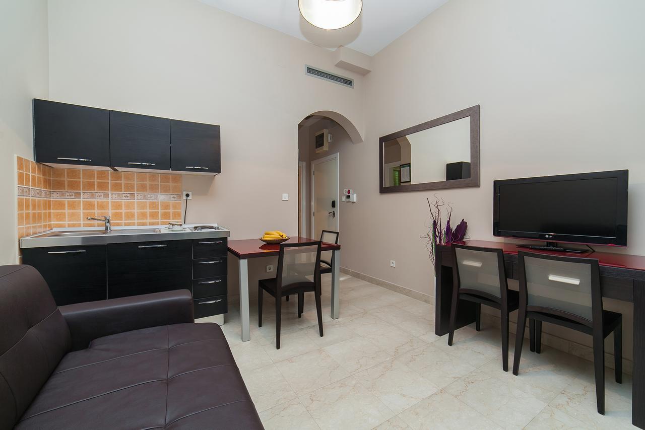 Apartments Grifone Lux Herceg Novi Buitenkant foto