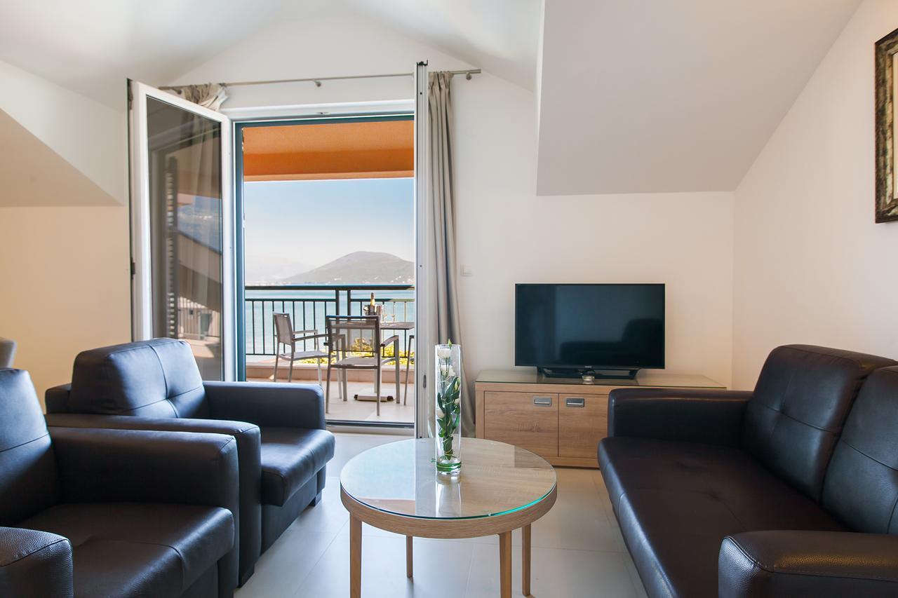 Apartments Grifone Lux Herceg Novi Buitenkant foto