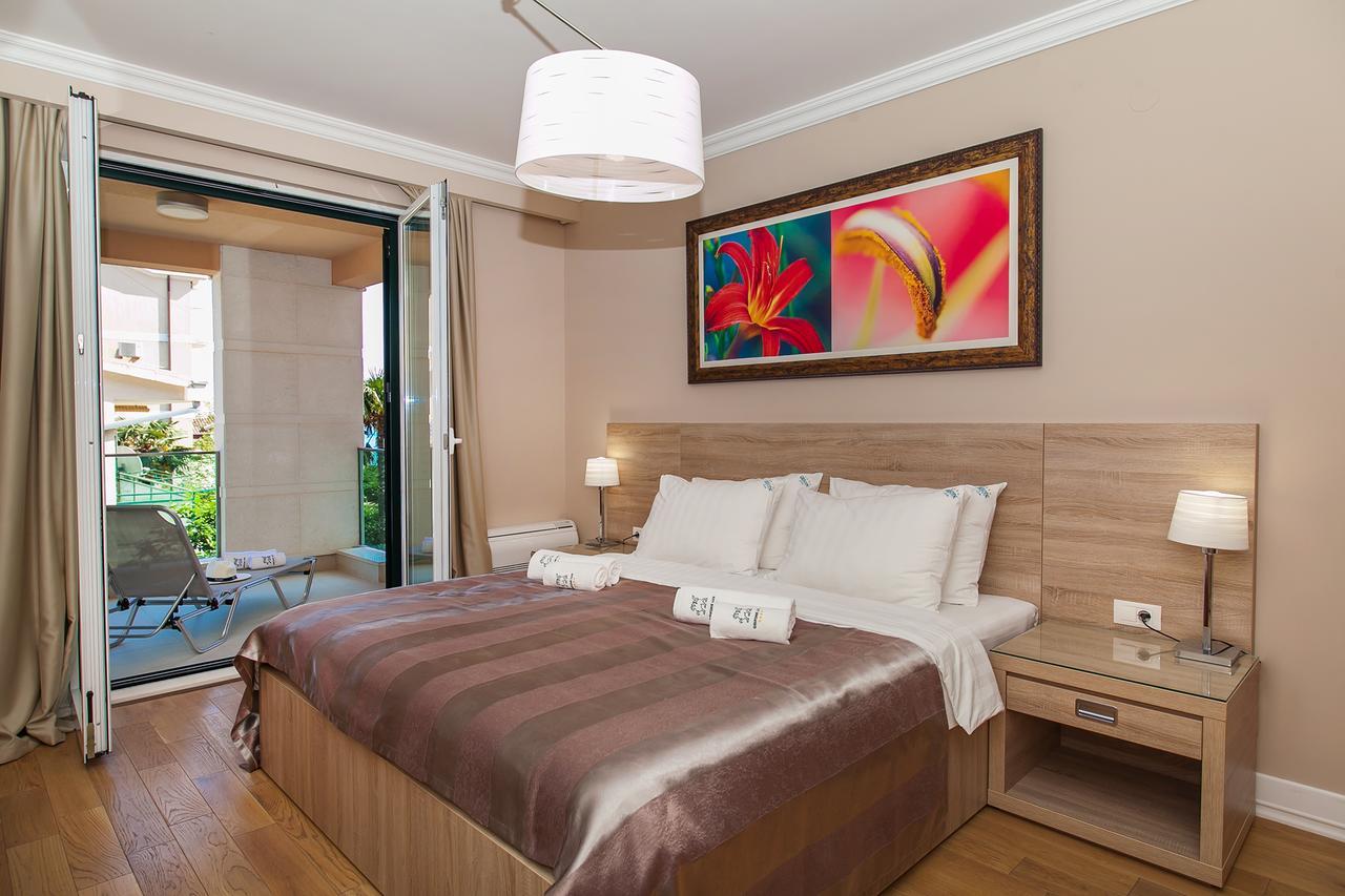 Apartments Grifone Lux Herceg Novi Buitenkant foto
